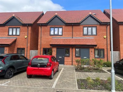 Property on Paddock Way, RG45 6UG