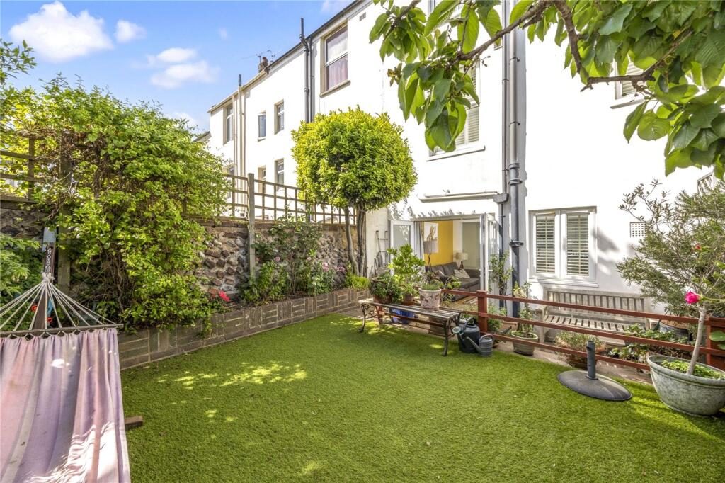 Property main image