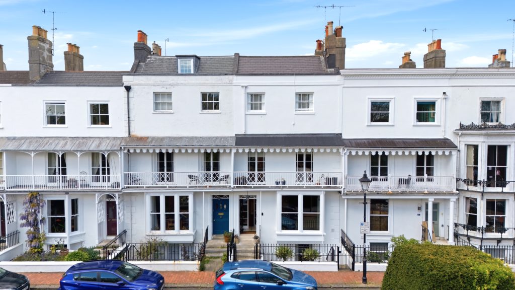 Terraced House