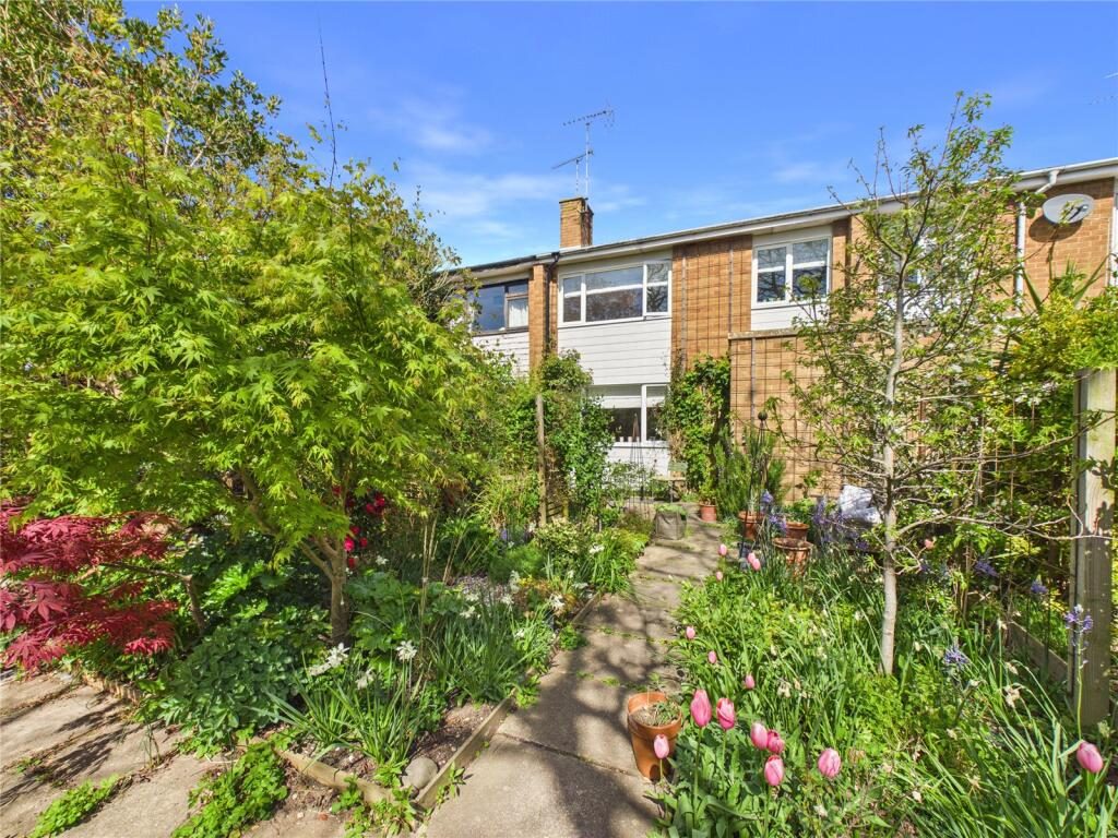 Terraced House