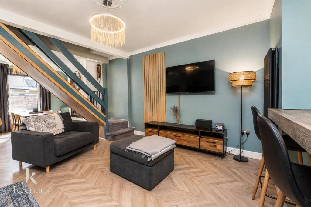 Terraced House