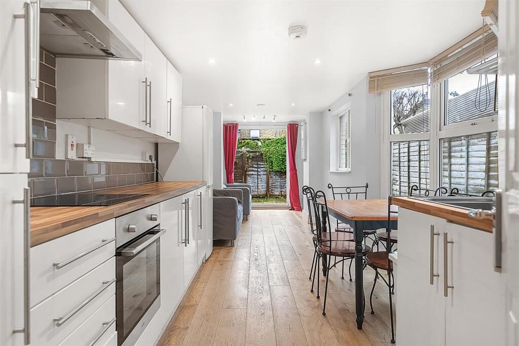 Terraced House