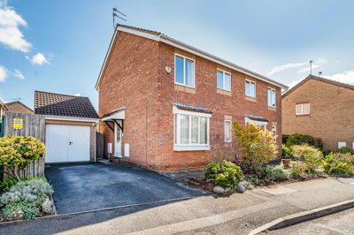 Property on Moor Croft Drive, BS30 7DB