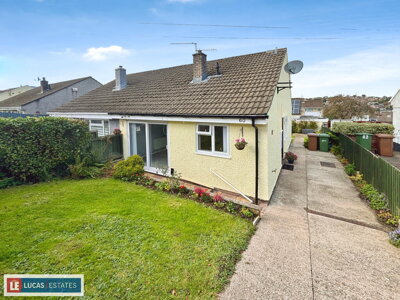 Property on St Anne'S Gardens, CF82 7QR