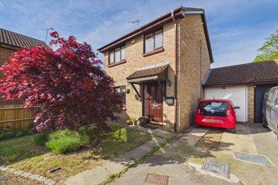 Property on Bullfinch Close, GU47 0XU