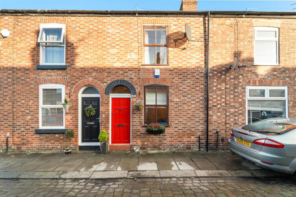 Property main image