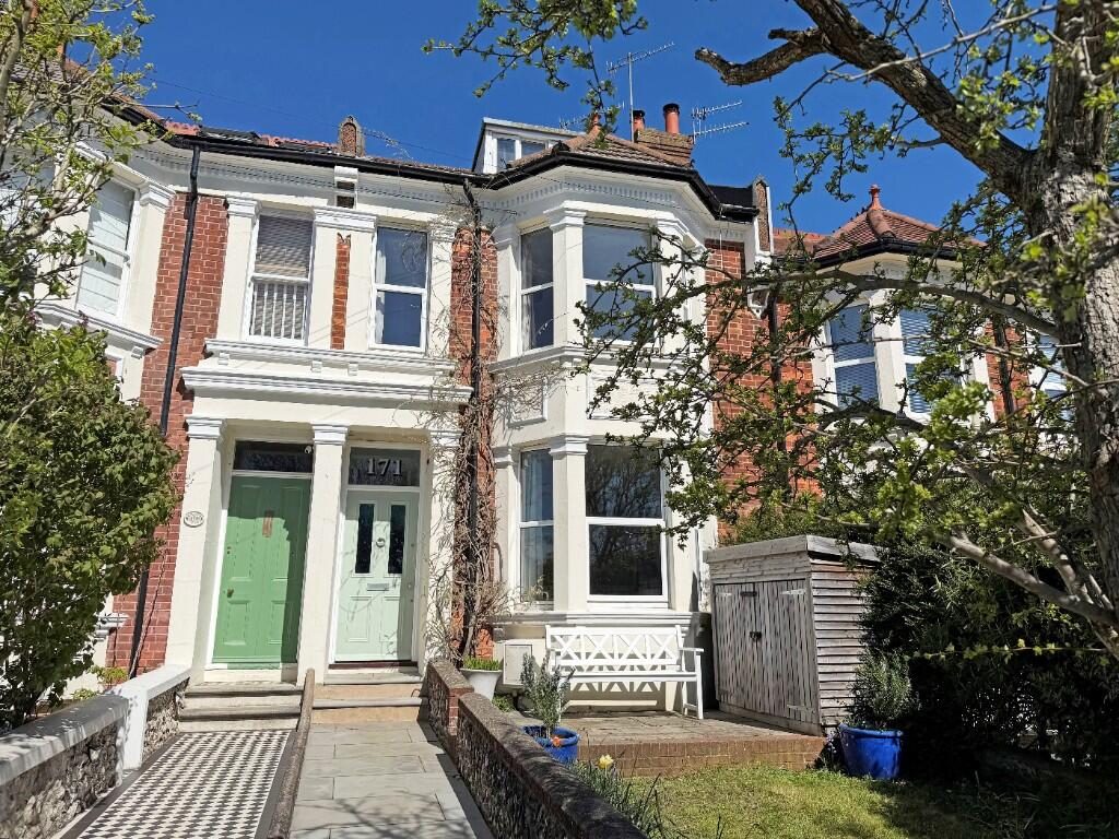 Terraced House