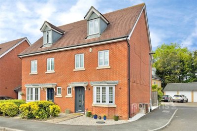 Property on Alford Close, GU47 8DX