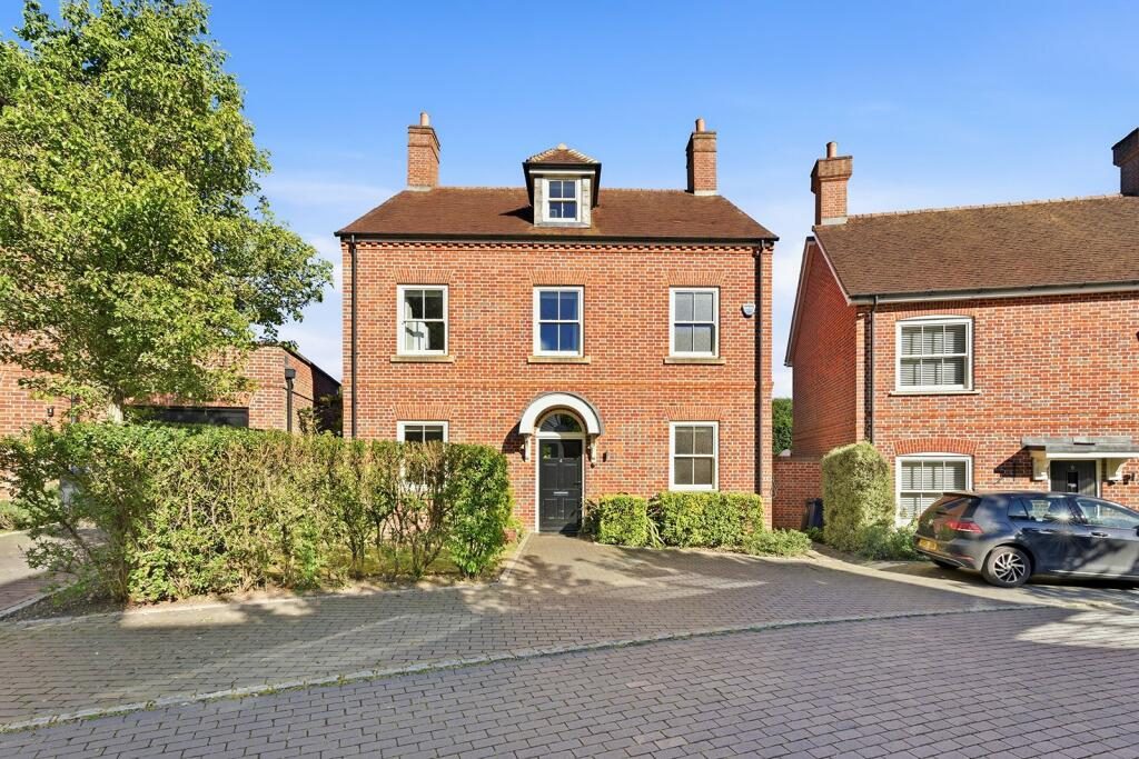 Property main image