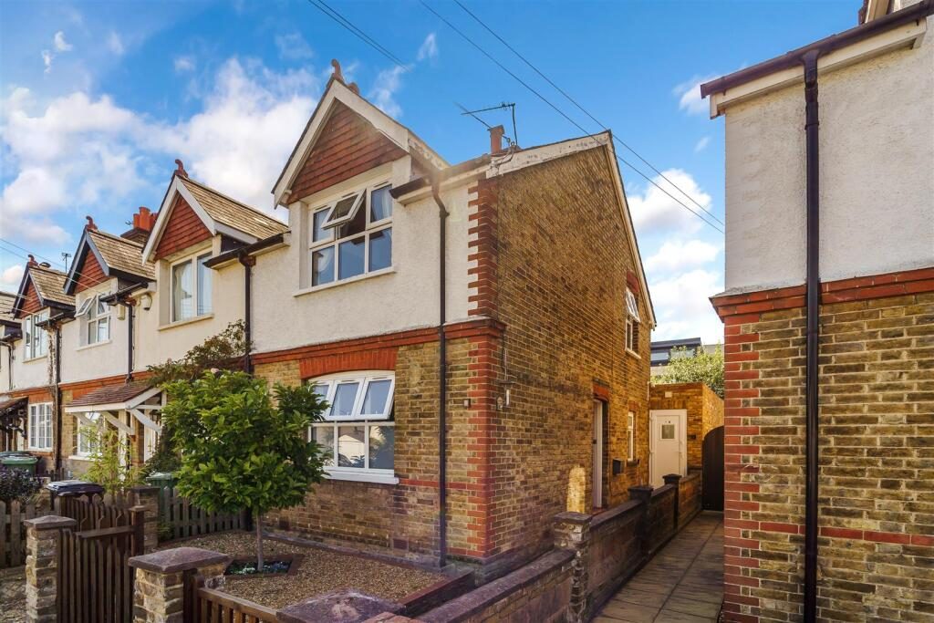 Terraced House