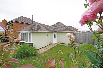 Property on Grove Hill, SN6 7JN