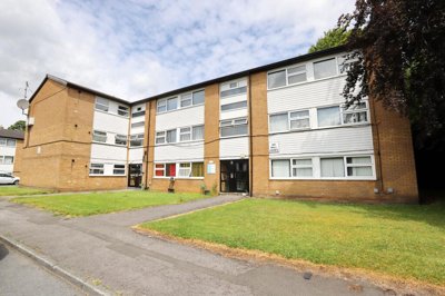 Property on M25 0AL
