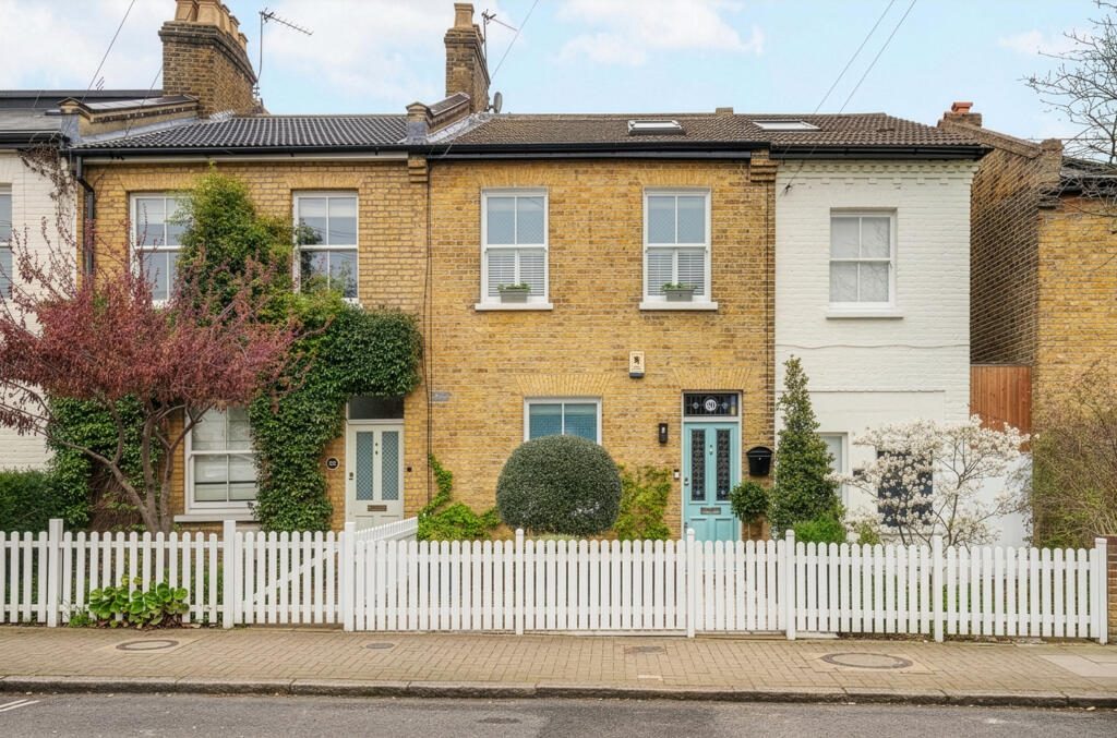Terraced House