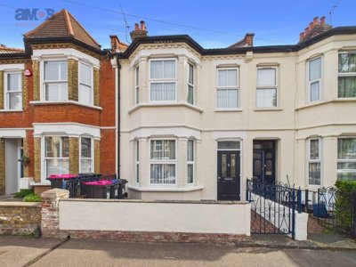 Property on Moseley Street, SS2 4NN