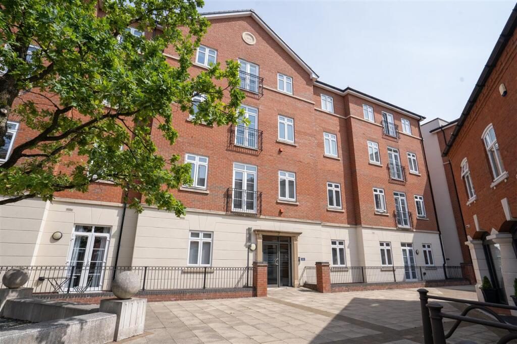 Property main image