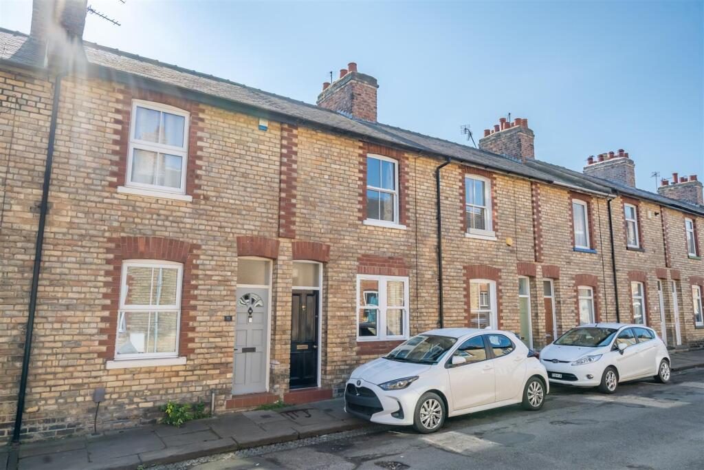 Terraced House