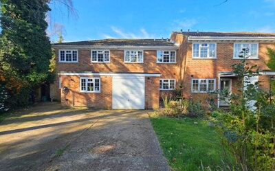 Property on Radical Ride, RG40 4UH