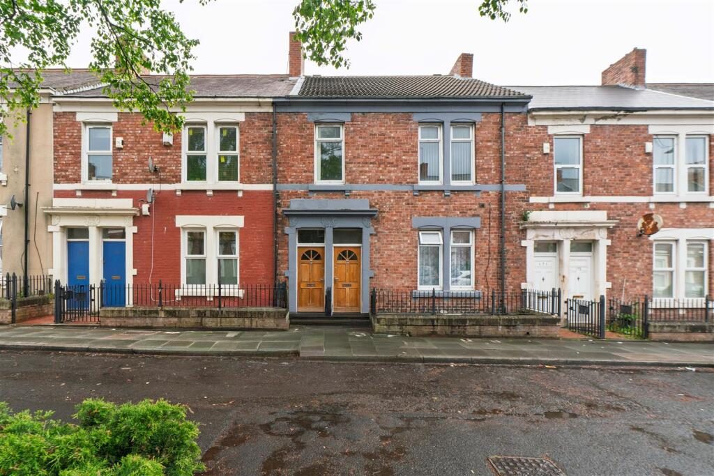 Property main image