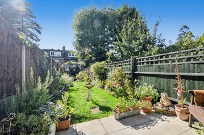 Property on Kingswear Road, NW5 1EU