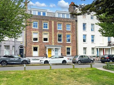 Property on South Terrace, BN17 5NZ
