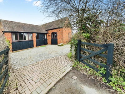 Property on Rugby Road, CV32 7JL