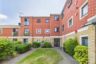 Property on RG41 5PY