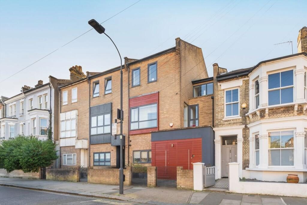 Terraced House