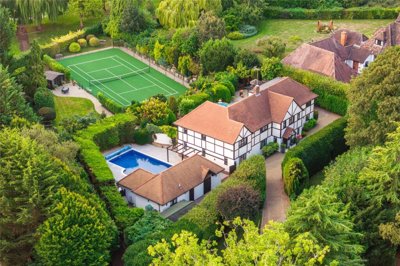 Property on Garth Road, SG6 3NG