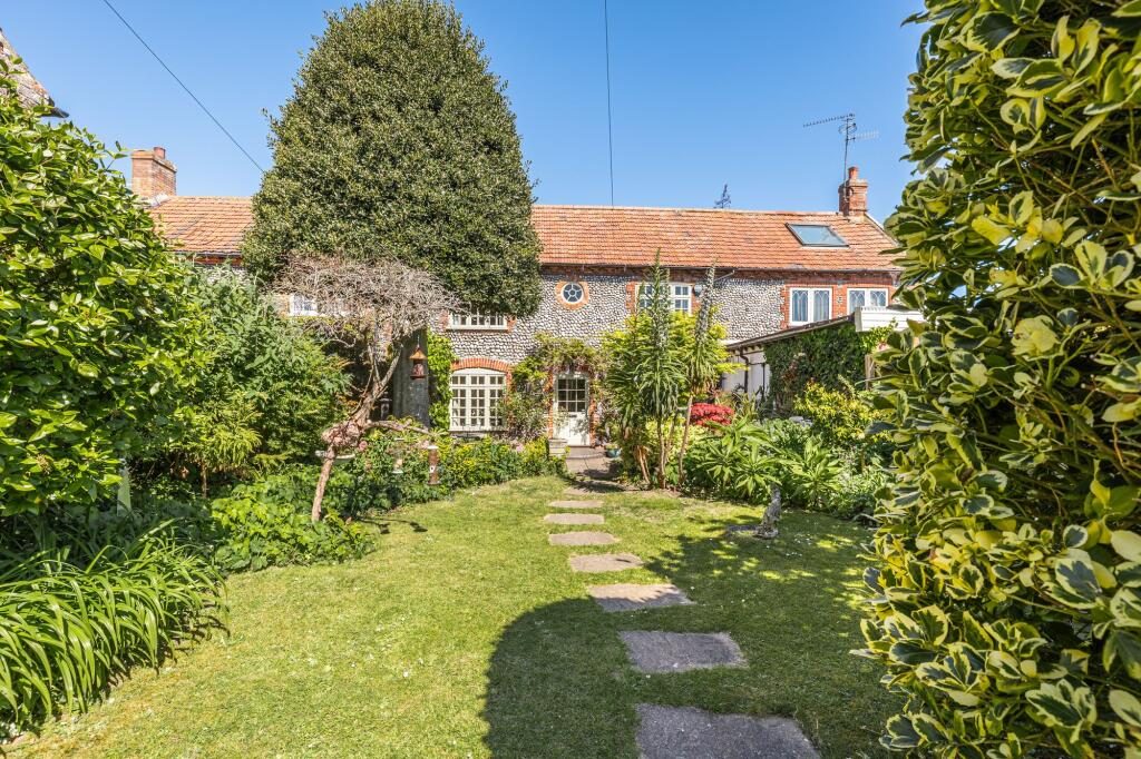 Terraced House