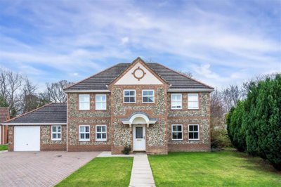 Property on Acomb Close, NE61 2YH