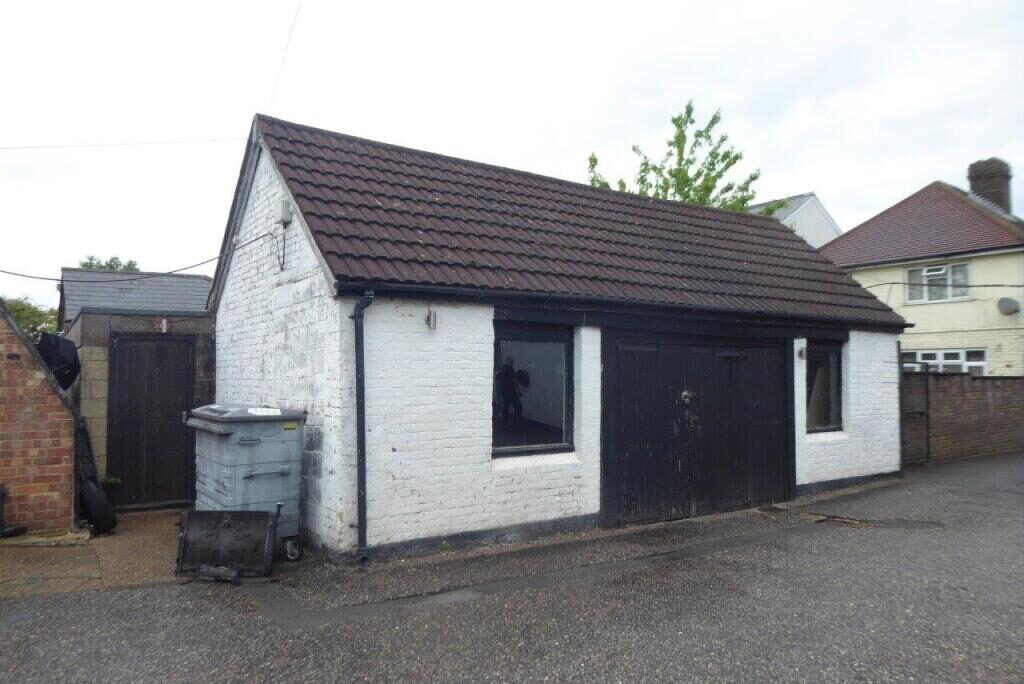 Distribution Warehouse