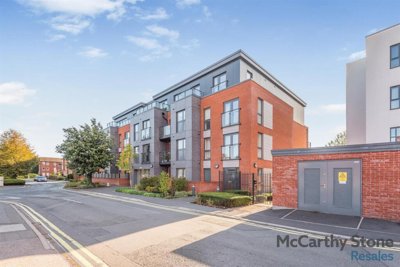 Property on Cross Keys, WS13 6EX