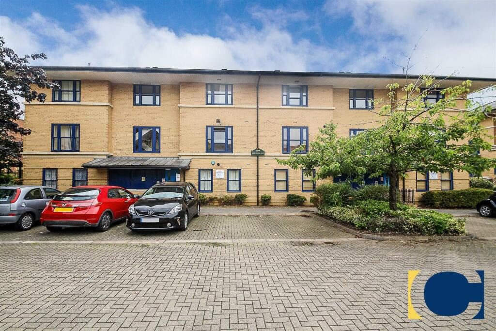 Property main image