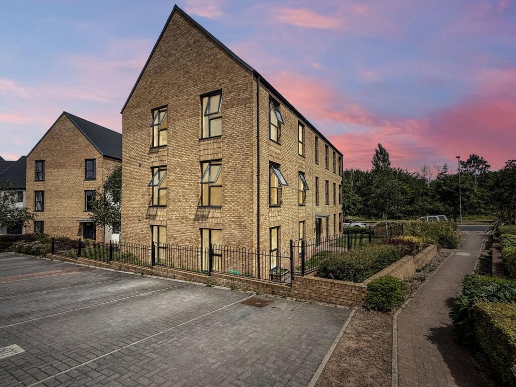 Property main image