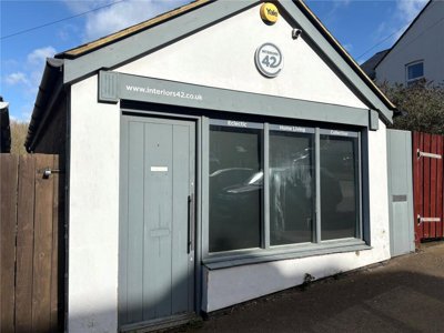 Property on Station Road, NN11 3RB