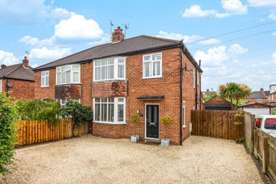 Property on Whitcliffe Grove, HG4 2JW