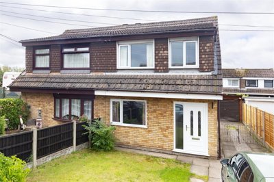 Property on Hunters Road, PR25 5TT