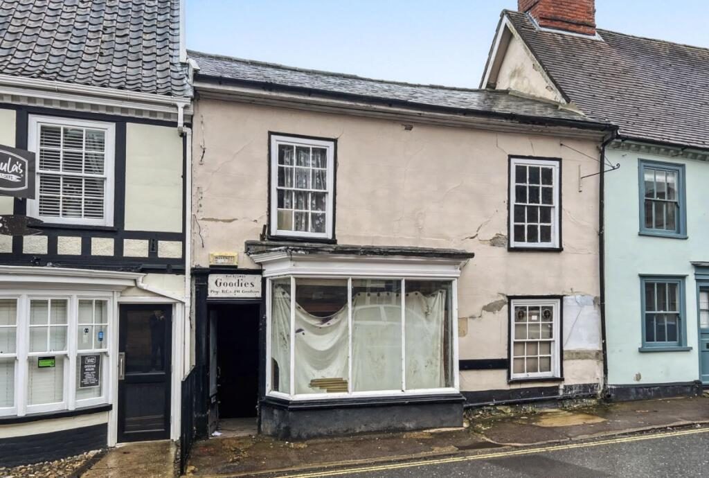 Terraced House