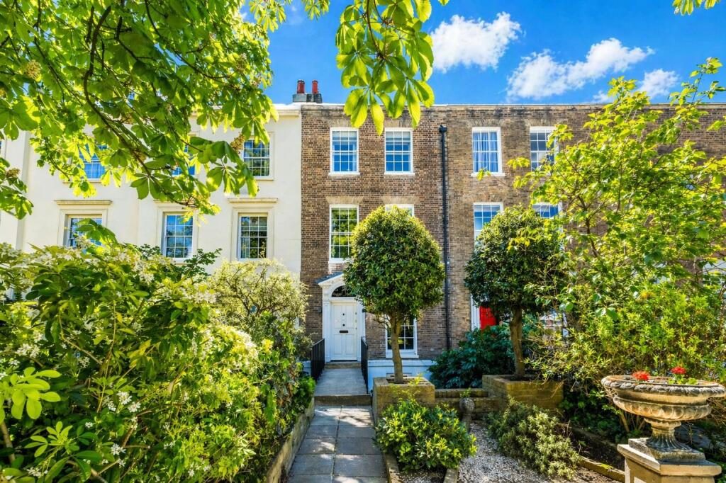Terraced House