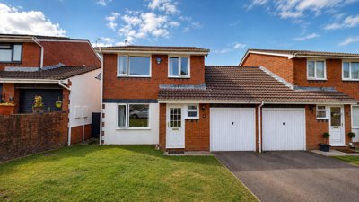 Property on Brynderwen, CF37 4EX