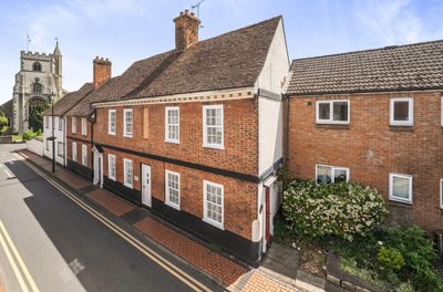 Property on Rose Street, RG40 1XS