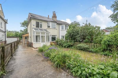 Property on LS16 5JS