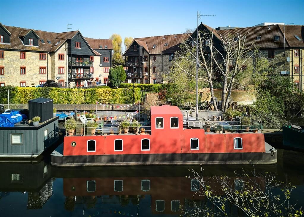 House Boat