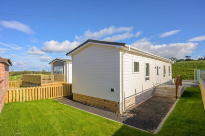 Property on EH27 8DS