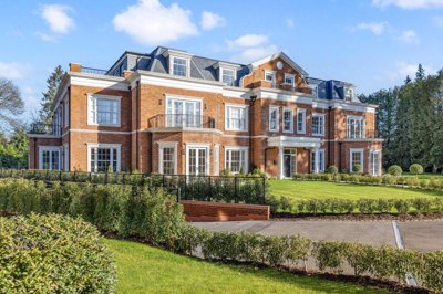 Property on SL5 7EG