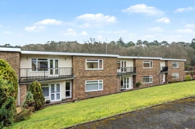 Property on GU26 6TS