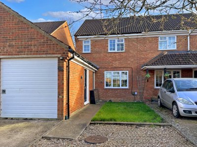 Property on Hawesmere Close, SG18 8QH