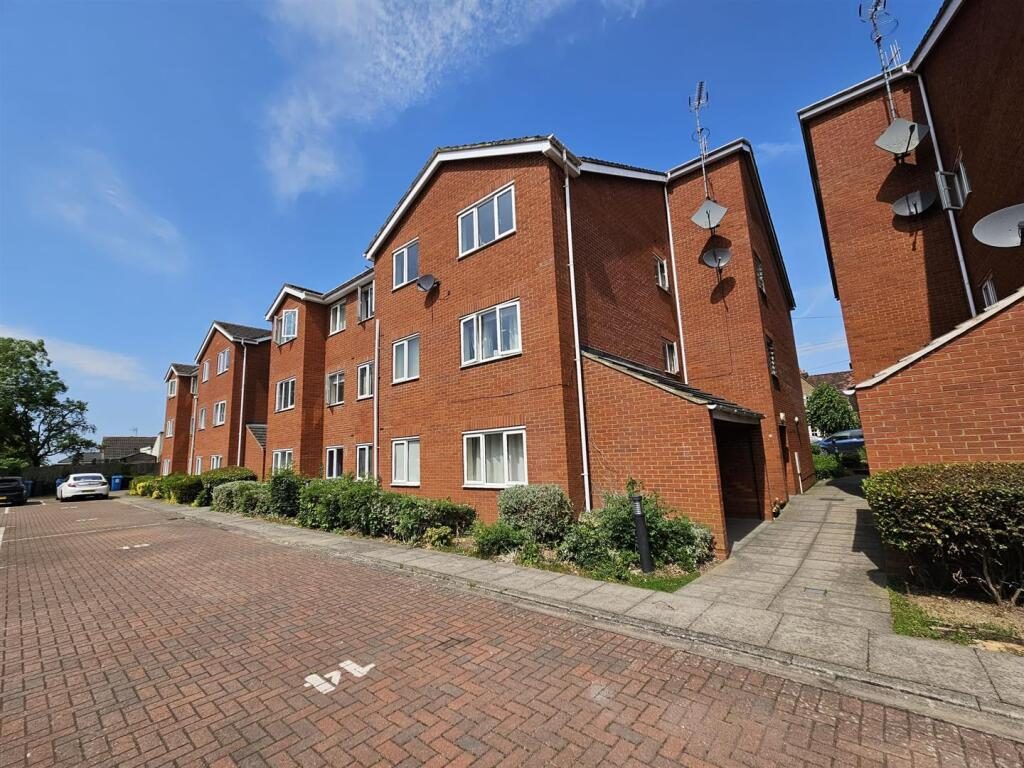 Property main image