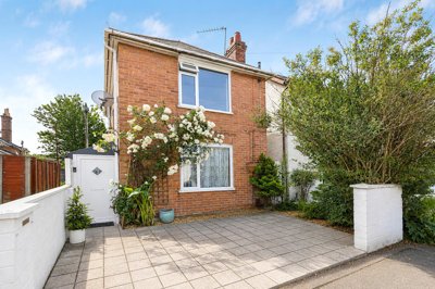 Property on Boscombe Grove Road, BH1 4PG