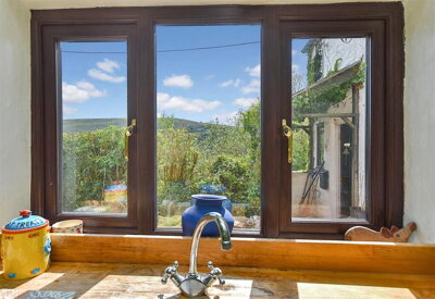 Property on Ffordd Isaf, LL11 5TS